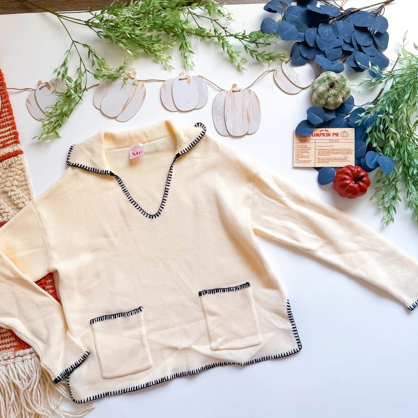 So me/Bibi Beige Collar Sweater with Black Stitching