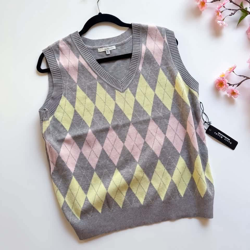 Plus Argyle V-Neck Sweater Vest
