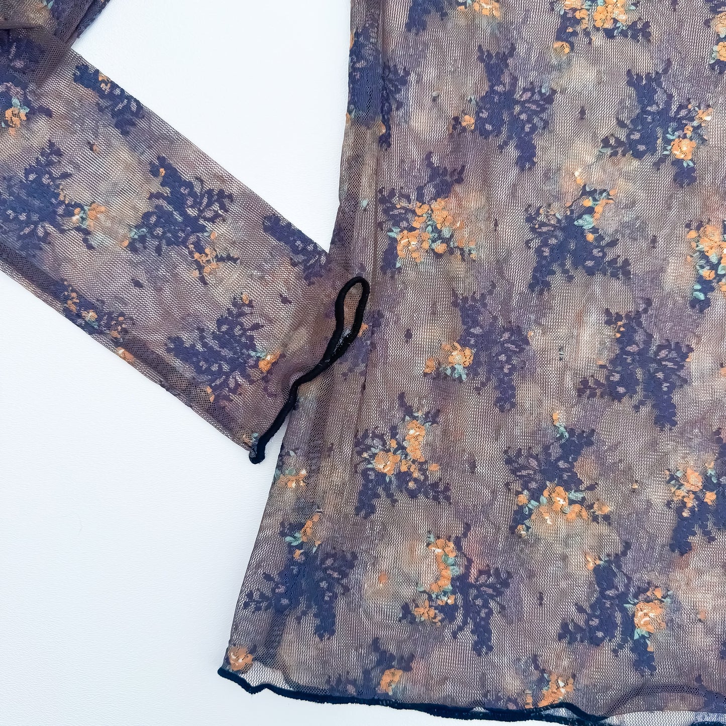 Floral mesh top lettuce edge cuff detail
