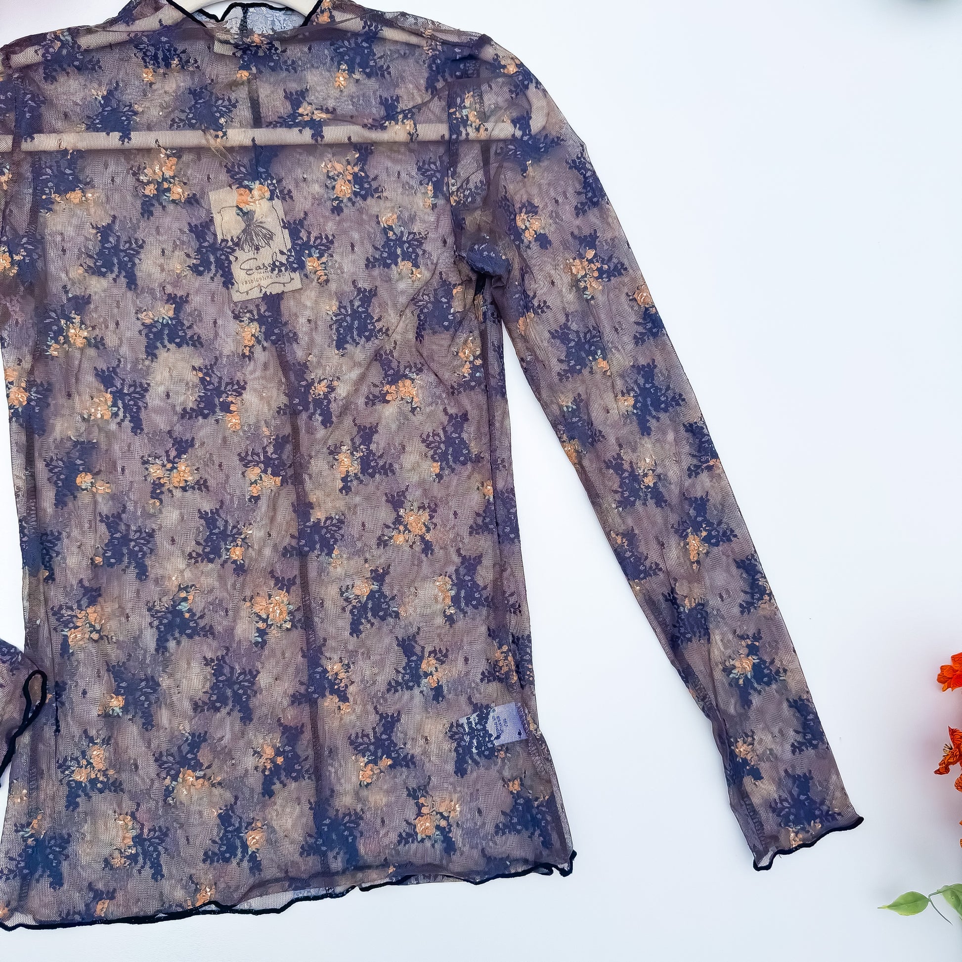 Floral mesh top sleeve and body