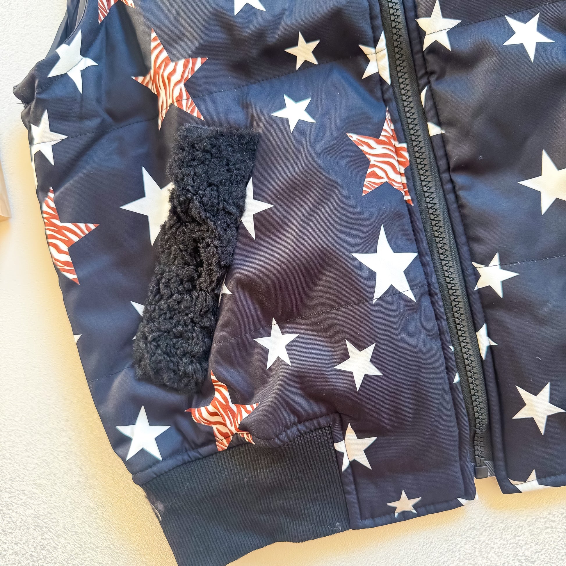 Lone Star Sherpa Puffer Vest pocket close-up